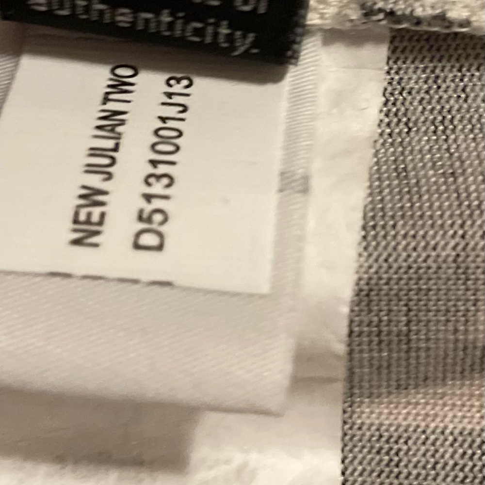 Diane Von Furstenberg Elegant Black and White Patterned Wrap Dress - Picture 14 of 15